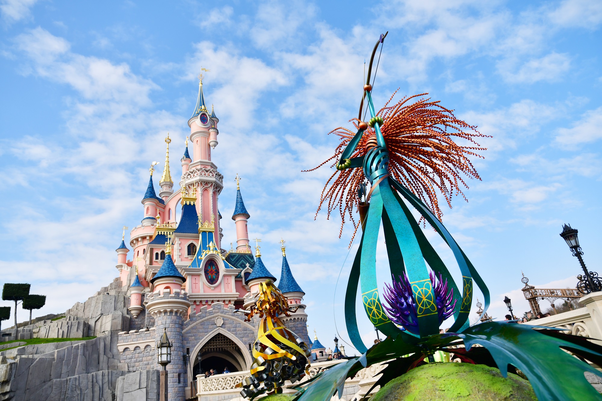 DISCOVERING DISNEYLAND PARK​