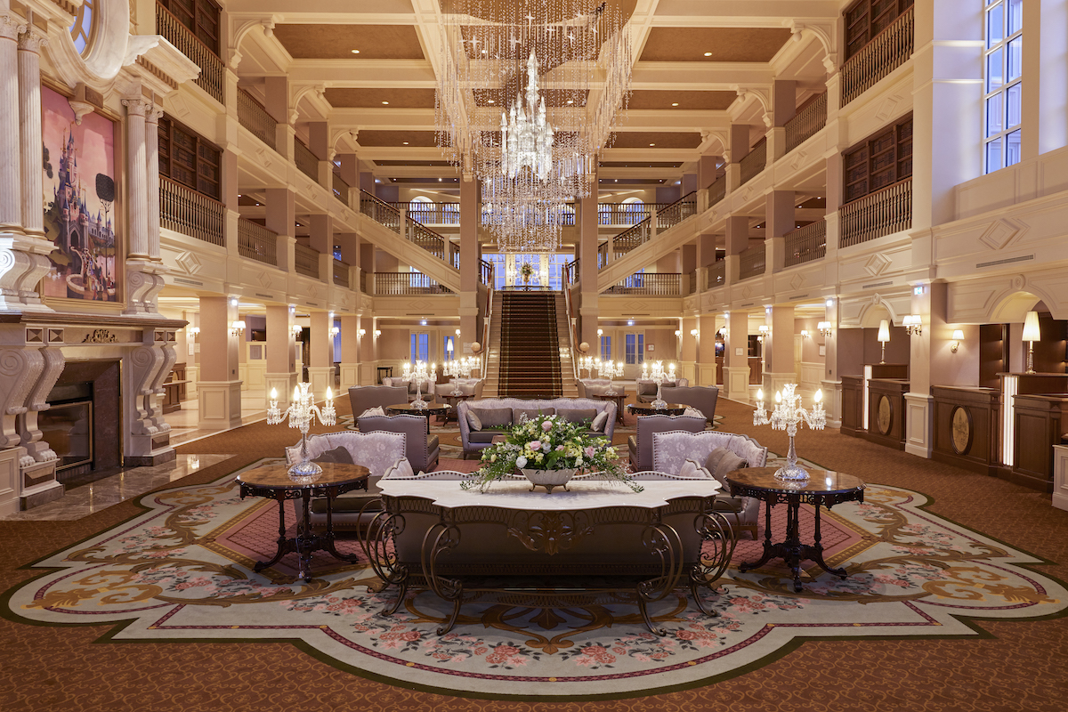 Réouverture du Disneyland Hotel le 25 janvier 2024 une nouvelle étape dans la transformation des hôtels de Disneyland Paris