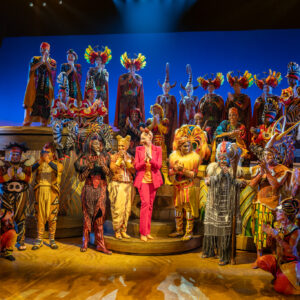 Debbie Davis surprises the Cast of “The Lion King: Rhythms of the Pride Lands”!