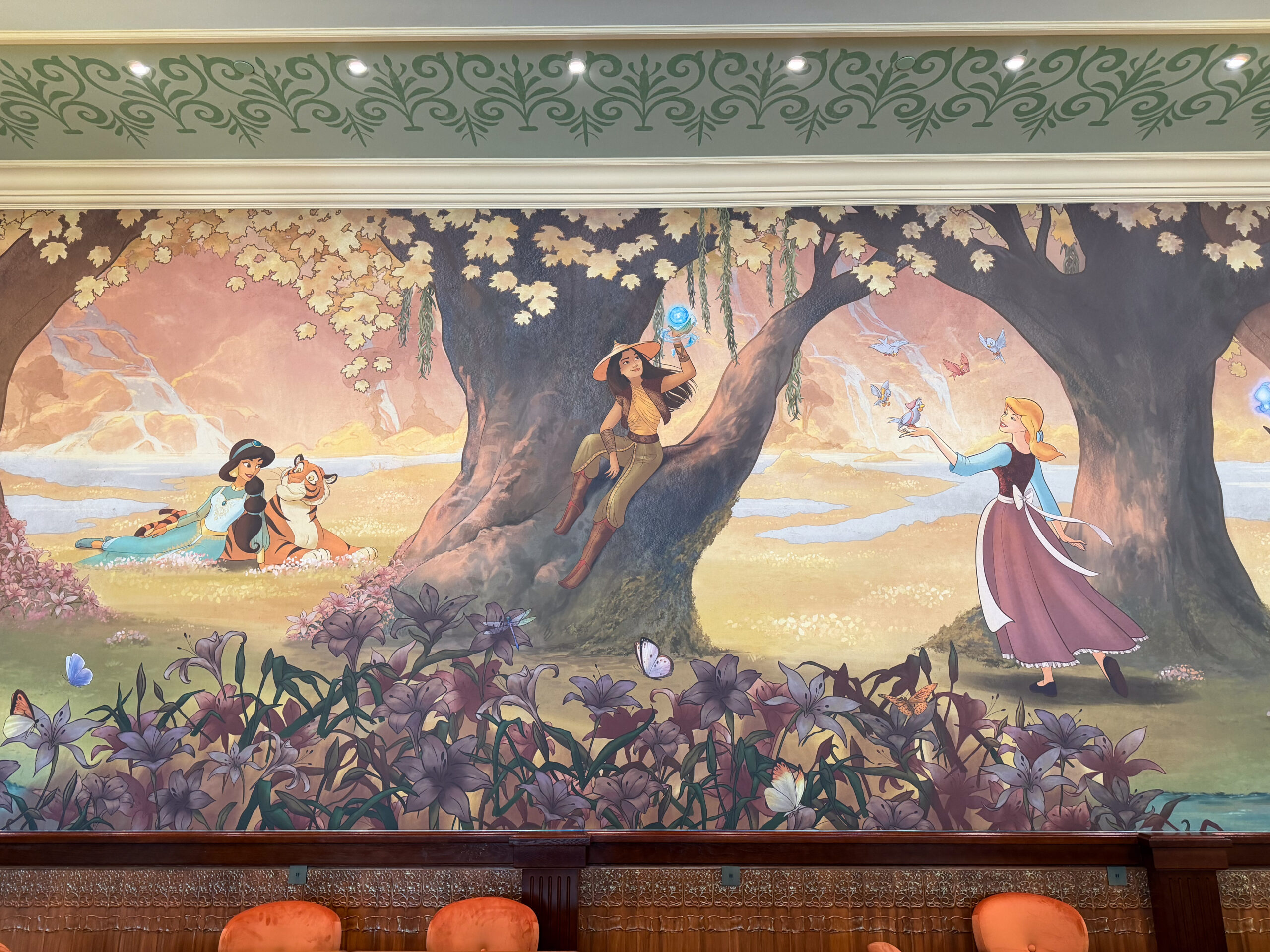 Focus sur les clins d’œil célébrant le film Raya et le Dernier Dragon dans le nouveau restaurant The Regal View Restaurant and Lounge