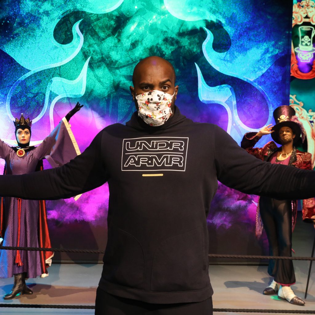 Teddy Riner à Disneyland Paris pendant le Festival Halloween Disney